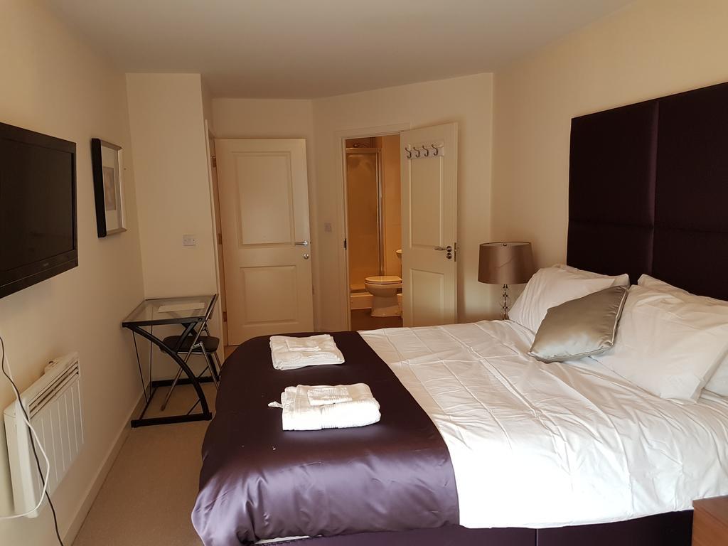 Two Bedrooms, Two Bath, Up To 3 Beds 1 Sofa - Slough Windsor Legoland Esterno foto