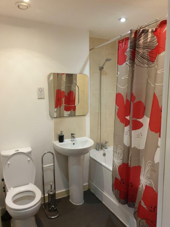 Two Bedrooms, Two Bath, Up To 3 Beds 1 Sofa - Slough Windsor Legoland Esterno foto